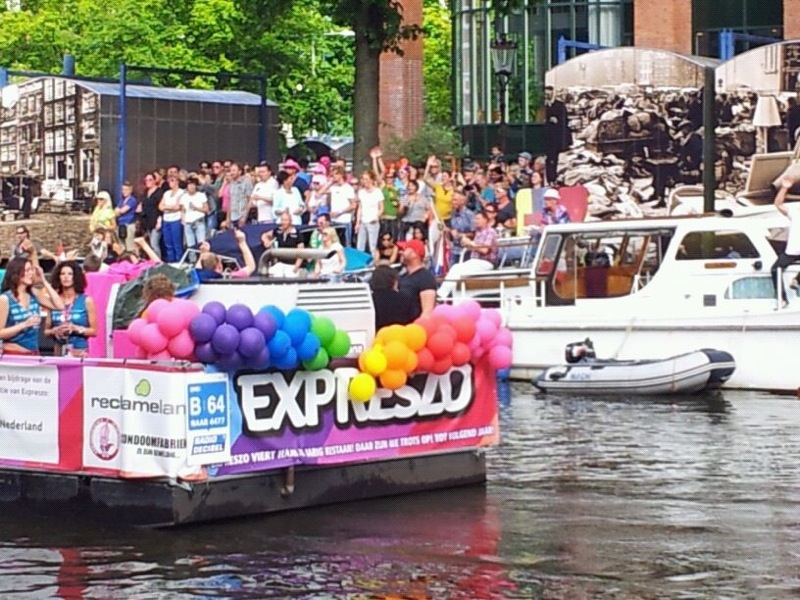 Canal Parade bootverhuur gay pride