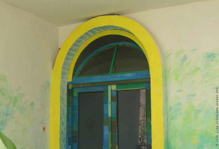 painting on the Doors Transformation yellow blue White green eco lina Stern design Style vrata portal energy