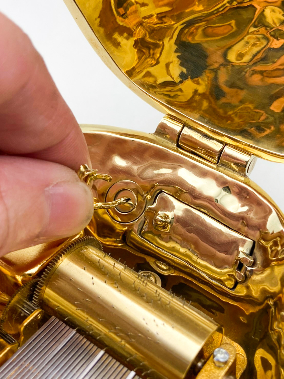 Musicbox brass jewelry