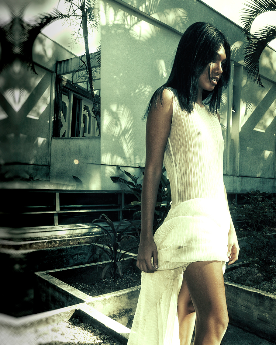 Tayna Carvalho essay photoshooting posing teasing indian Mestice model Hot beauty sexy Brazilian rich girl
