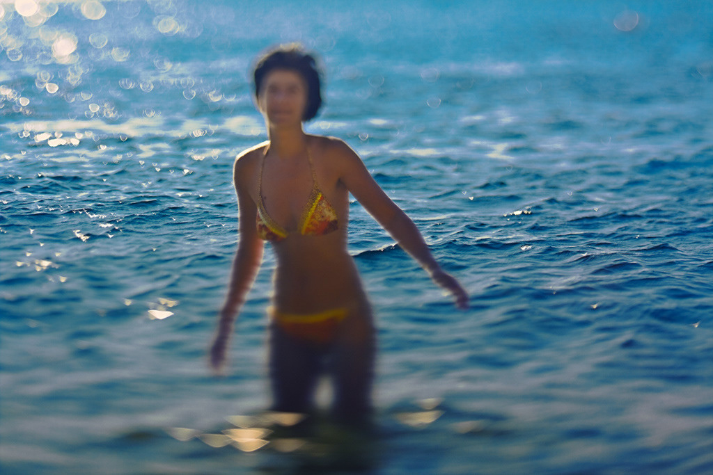 h2o water sea seaside women undewear Sun lens tilt Tilted planar lensbaby