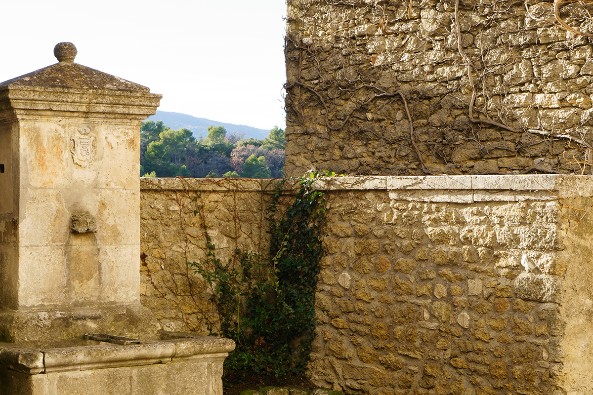 Adobe Portfolio village Provence vaucluse luberon france menerbes architecture paysage Landscape