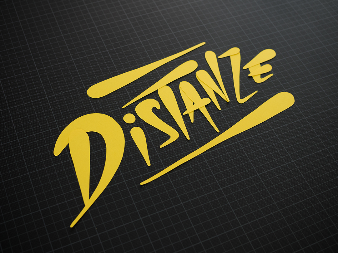 distanze ep musiccover disc papercut paper photo SYNTH microphone synthesizer papercraft uovolab hiphop