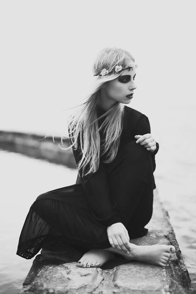 DARK FASHION  hippy  creative makeup black dress