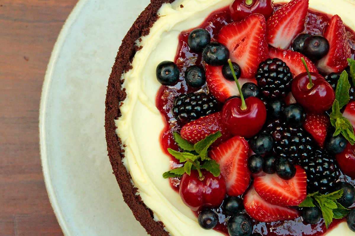 food photography cheesecake dessert pie chocolate berries