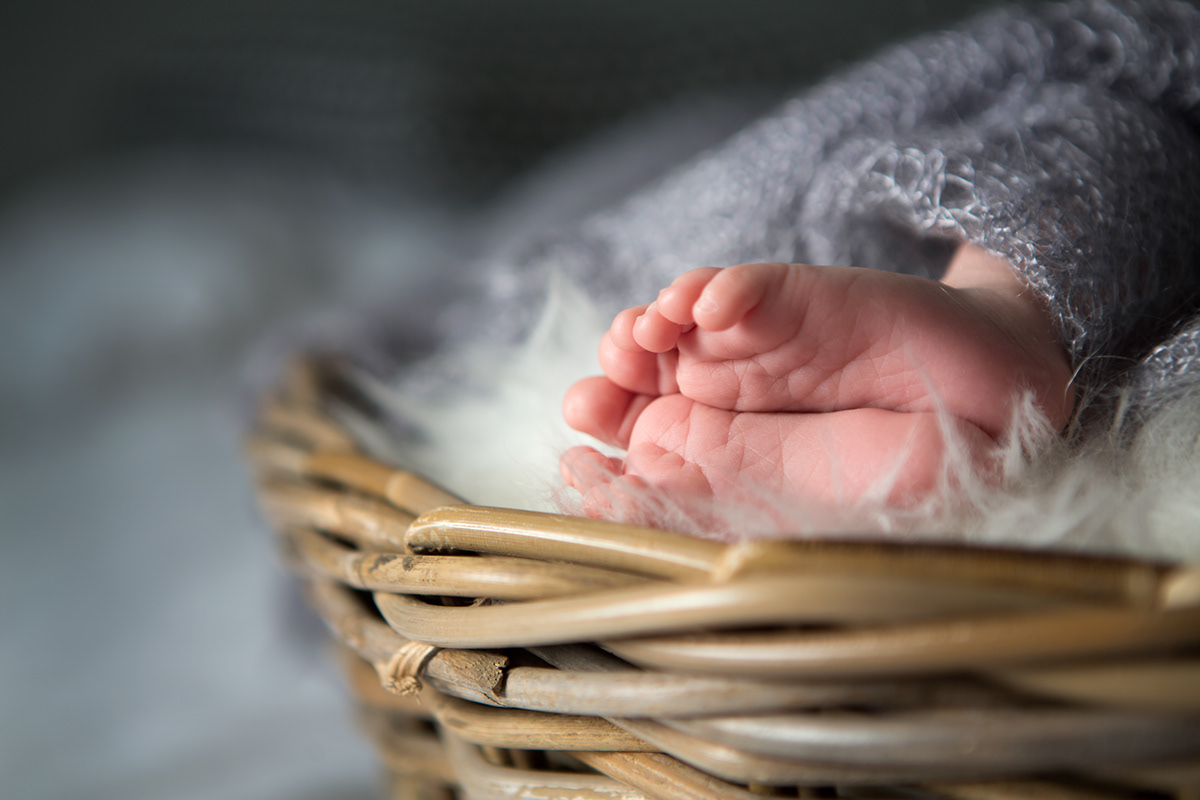 baby boy utrecht photo-repotage photo-shoot 1 month new born The Netherlands