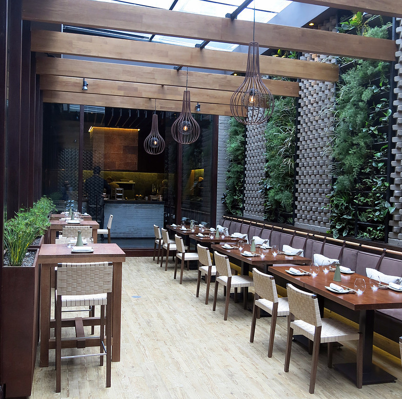 restaurant osaka wood oak hardwood installation bogota colombia food design Rhinoceros Illustrator finishings tones pink zone Bogota restaurants