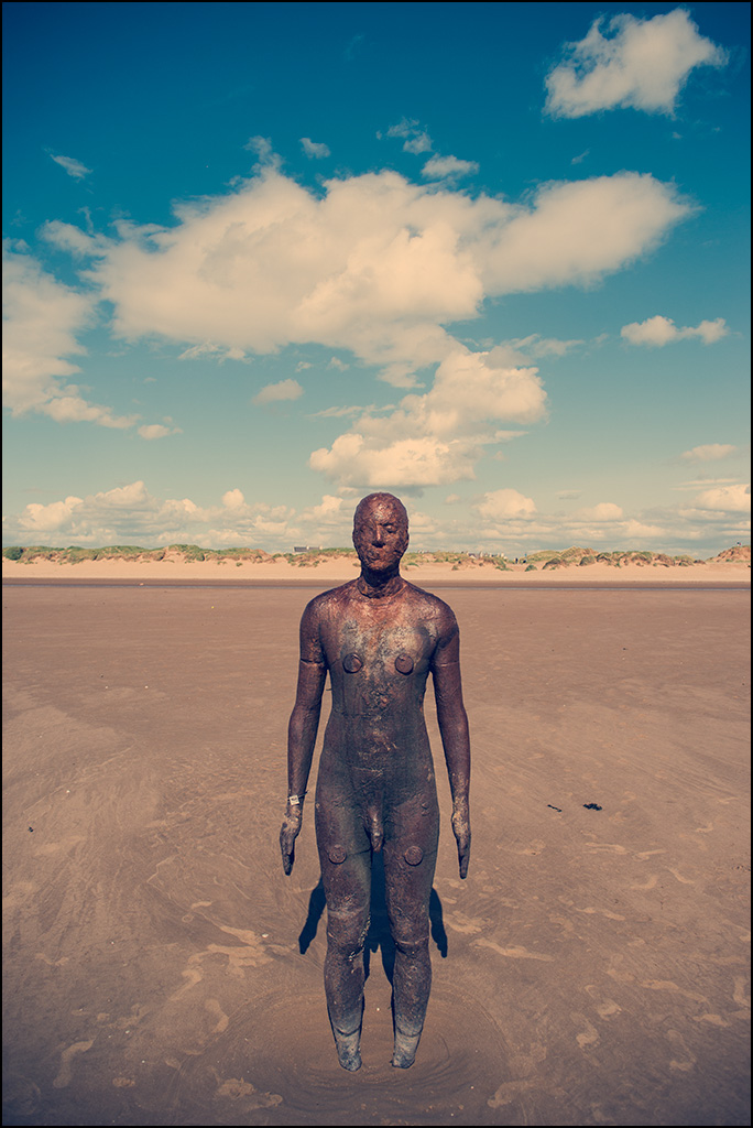another place anthony gormley crosby beach