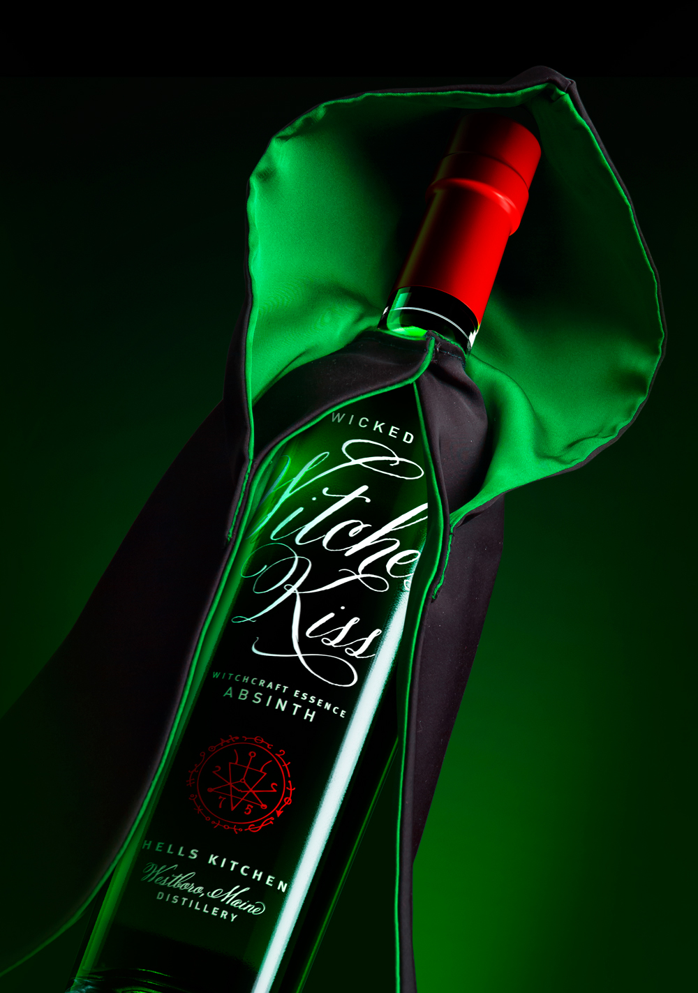 absinth witch kiss Magic   gothic new modern premium concept green glass