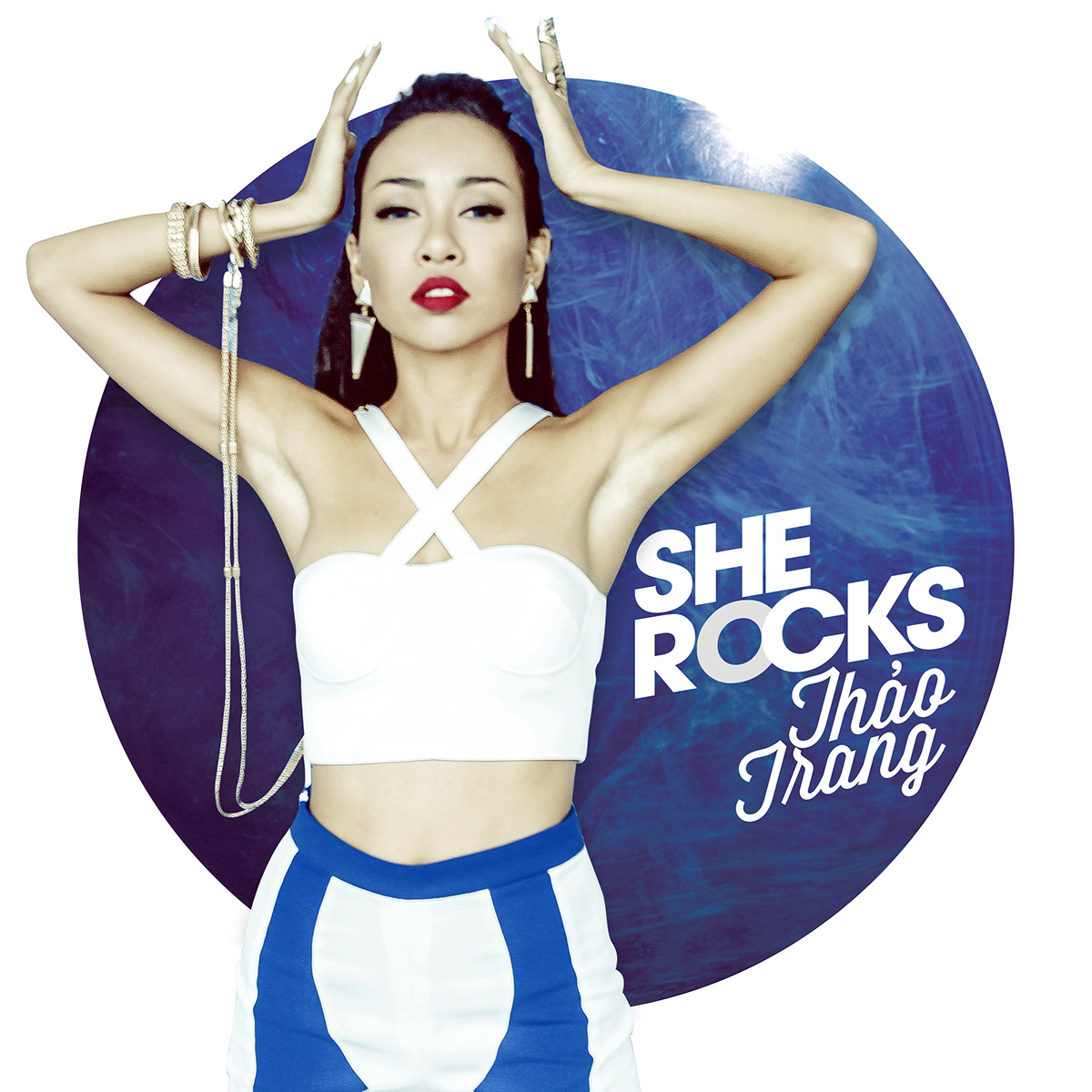 SHE ROCKS rocks Khanh Tam music video blue White Retro she Pop Art thao trang ciroc gray lam thanh tung