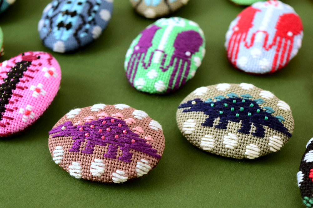 Embroidery Kogin hine mizushima brooch craft handmade octopus Squid fiber art 水島ひね