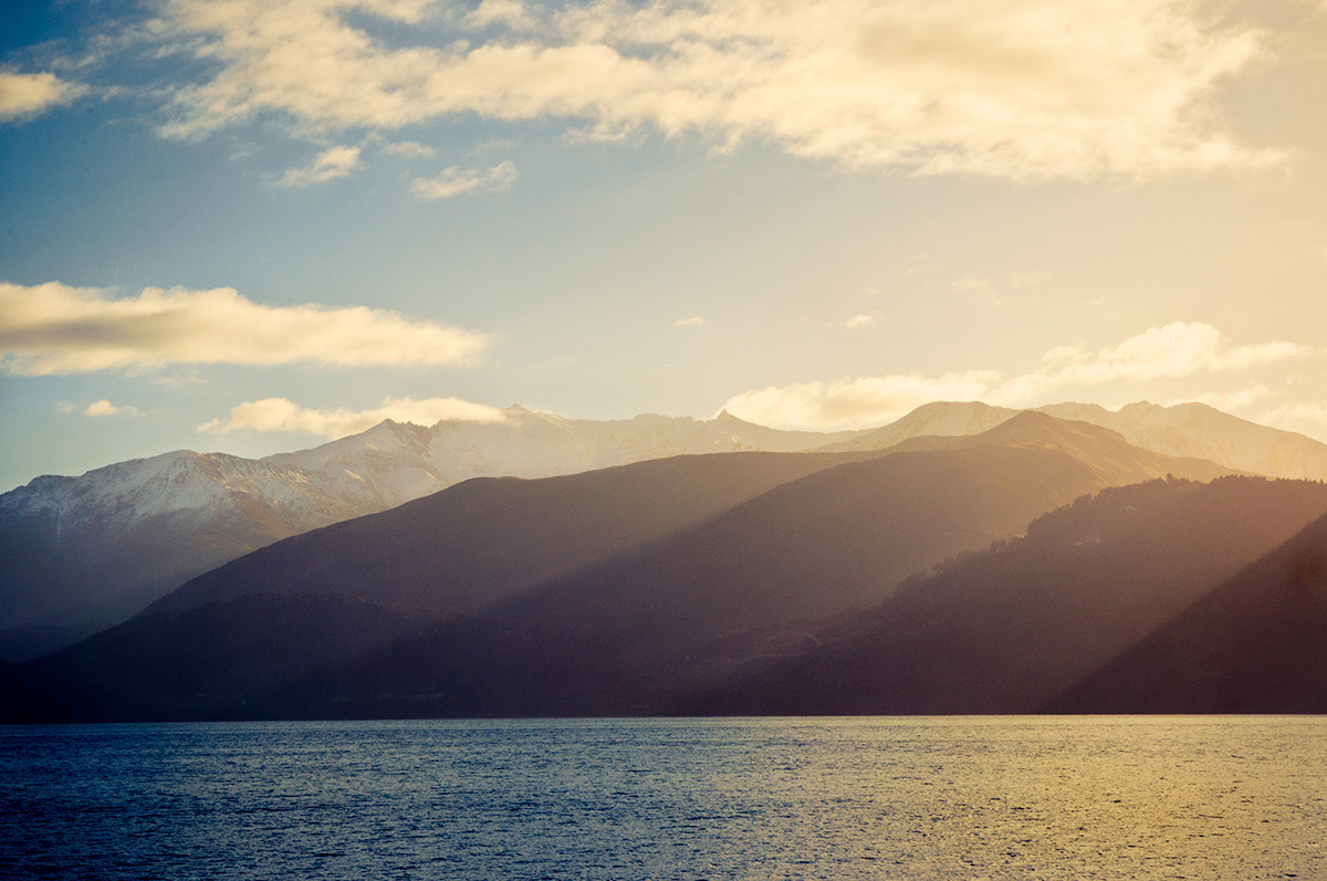 New Zealand Lake Wakatipu mountains Travel south island queenstown lake