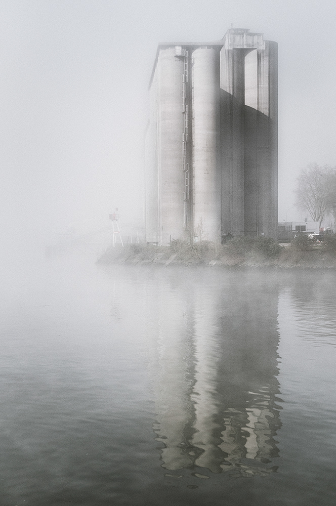 opaque brume smog fog port industriel industrial harbour rouen seine river fleuve JB-PHOTO JB POULAIN