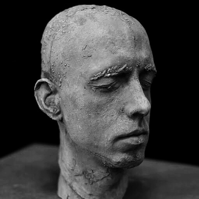 portrait sculpture sculpting  terracotta clay