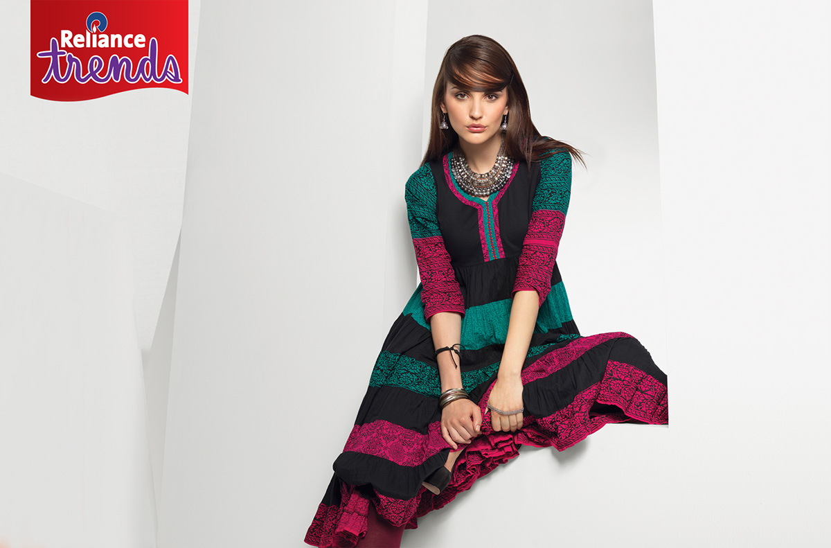 Retail reliancetrends Fashionstyling campaign autumnwinter  stylist festive