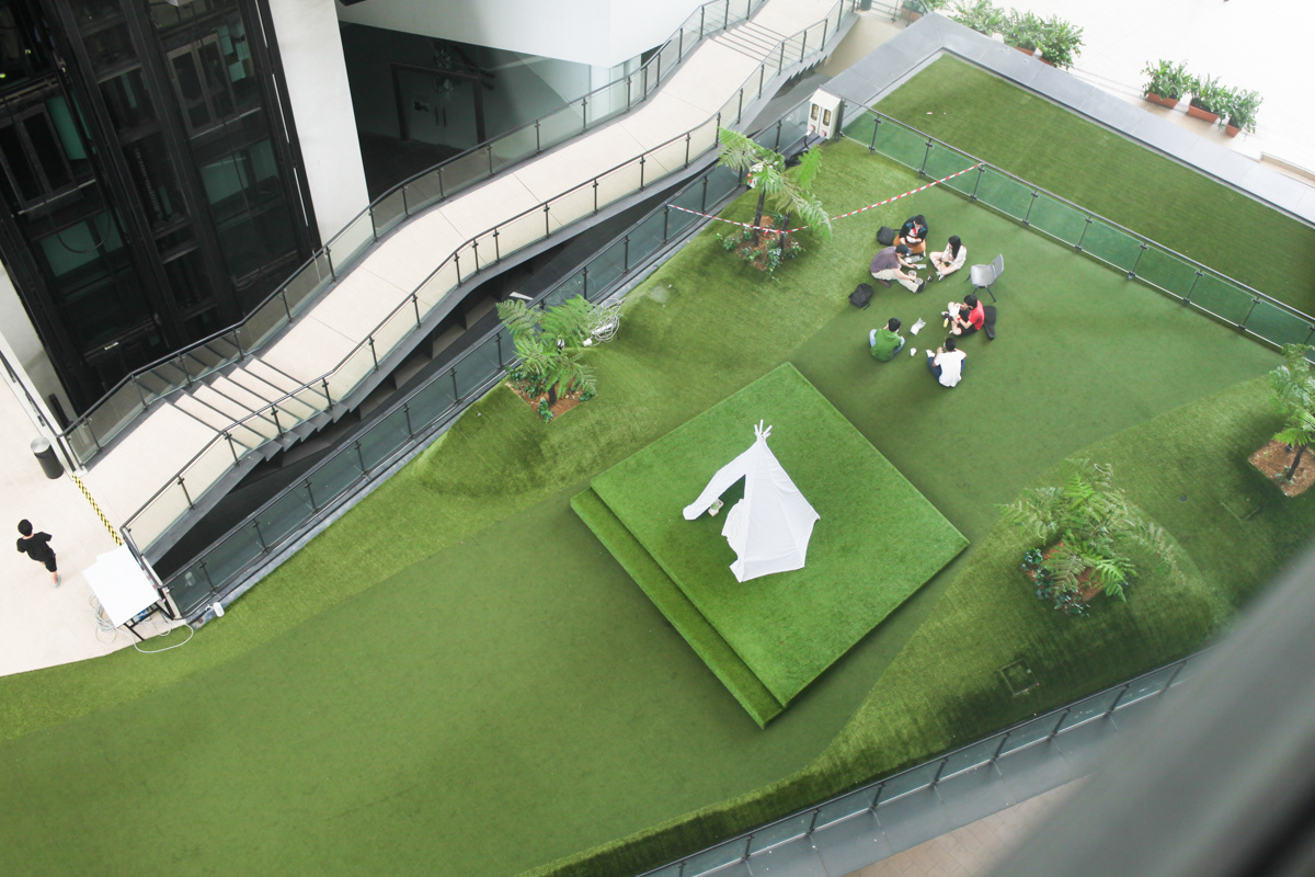 intervention Urban public Situationist temporary Space solitude alone social experimental exploration
