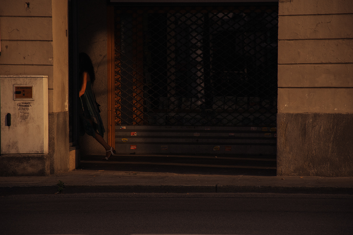 street photography Turin torino piemonte golden light