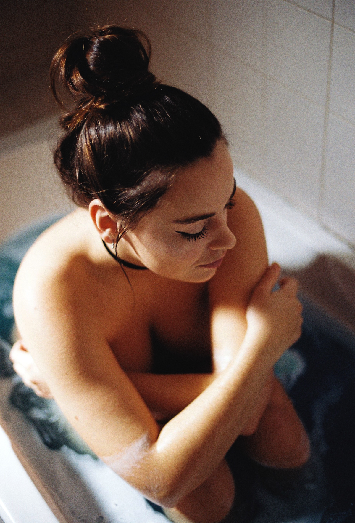 girl water blue FilmPhotography Analogue beauty bath
