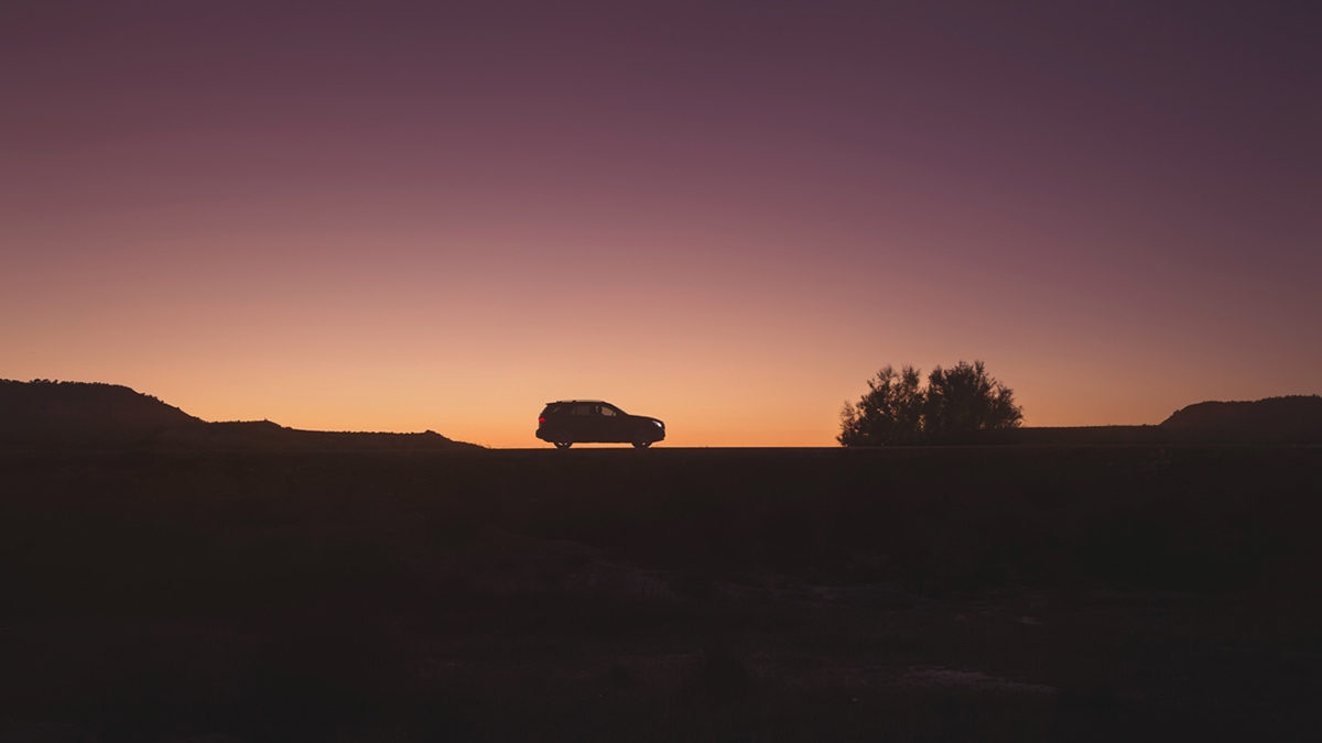 automotive   mercedes-benz sundown desert purple Photography  black suv Sunrise light