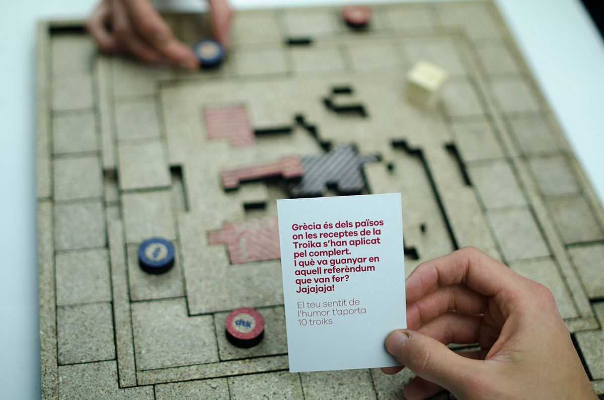joc de taula juego de mesa board game troika poble Projecte Final d'Estudis llotja destroika conglomerat