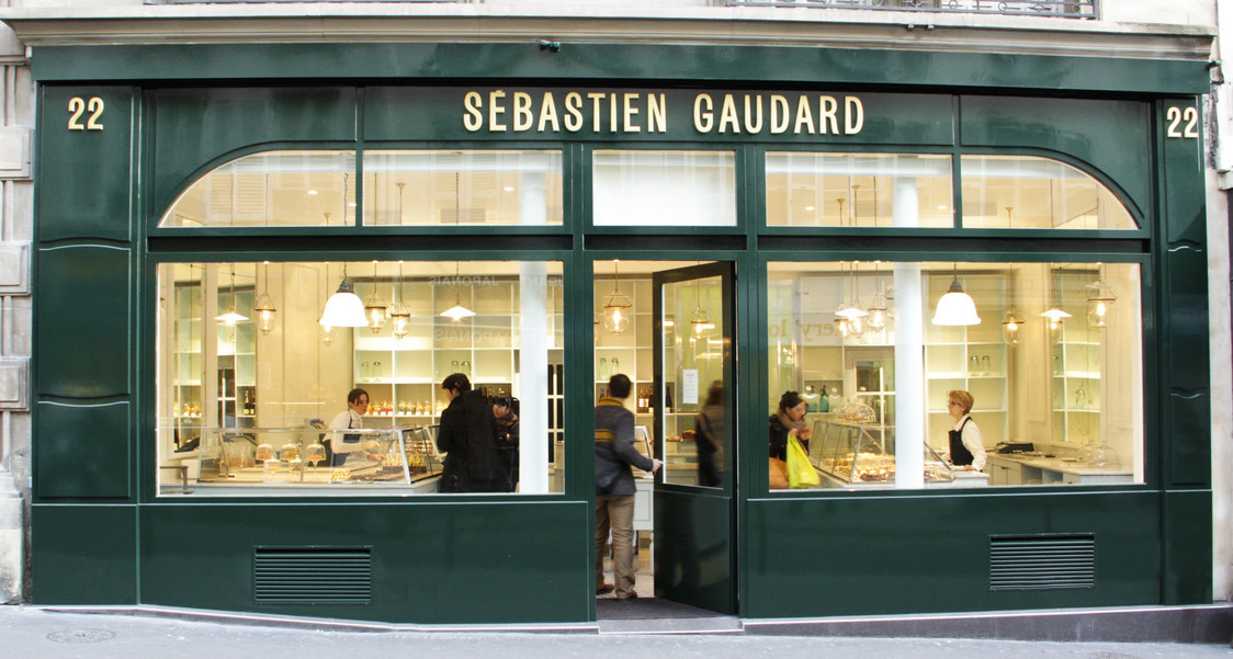 Paris pastries chef boutique design identity sans awconqueror