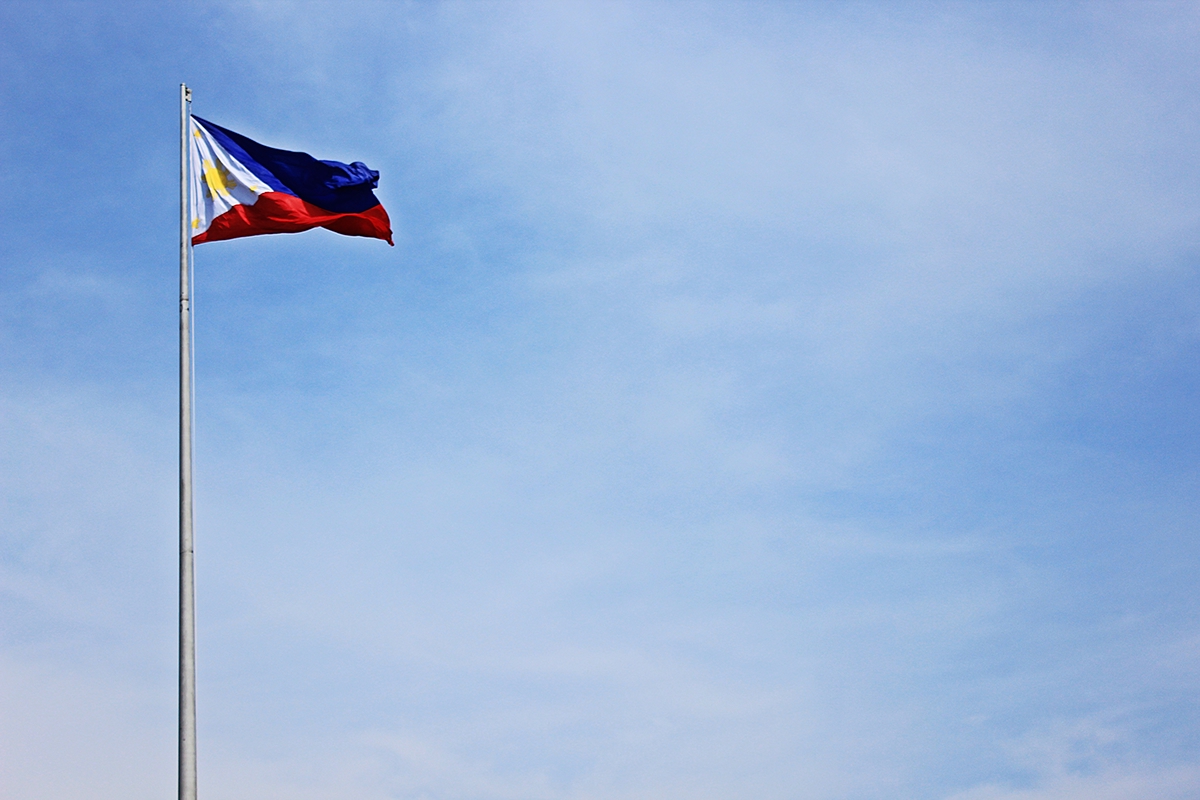 LUPANG HINIRANG  jose rizal Manila philippines intramuros statues flag