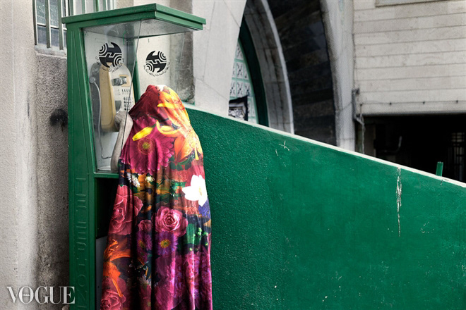 woman city lanscape green floral Iran Street flower color Fari Mirkabiri