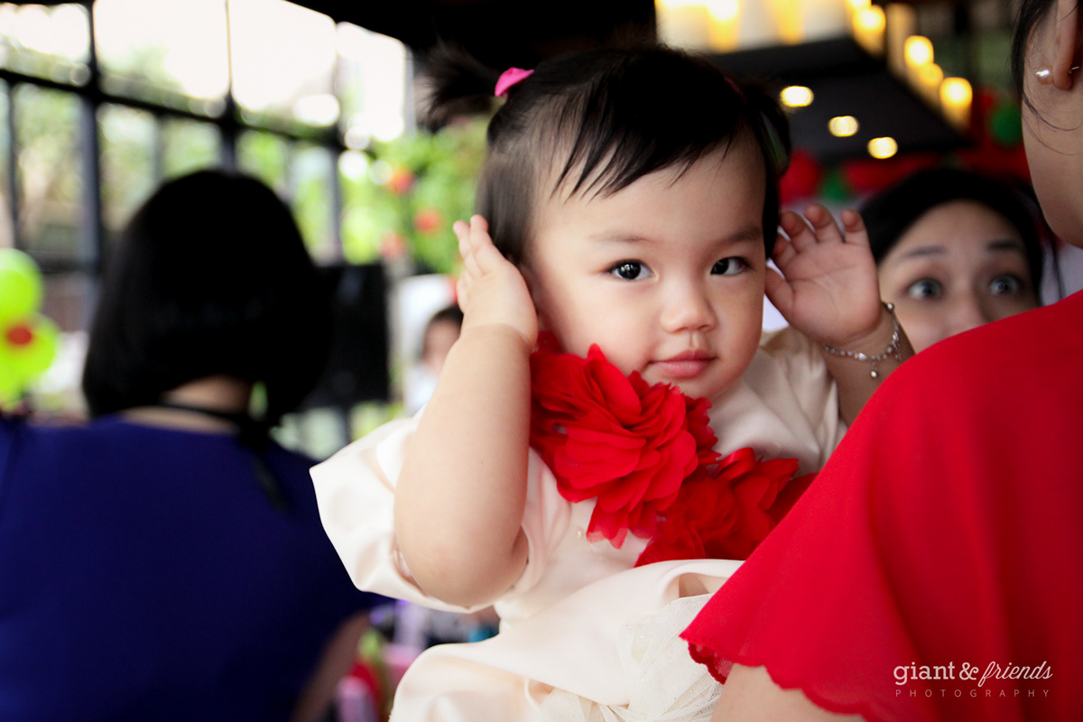 babies photoevent birthdayparty red