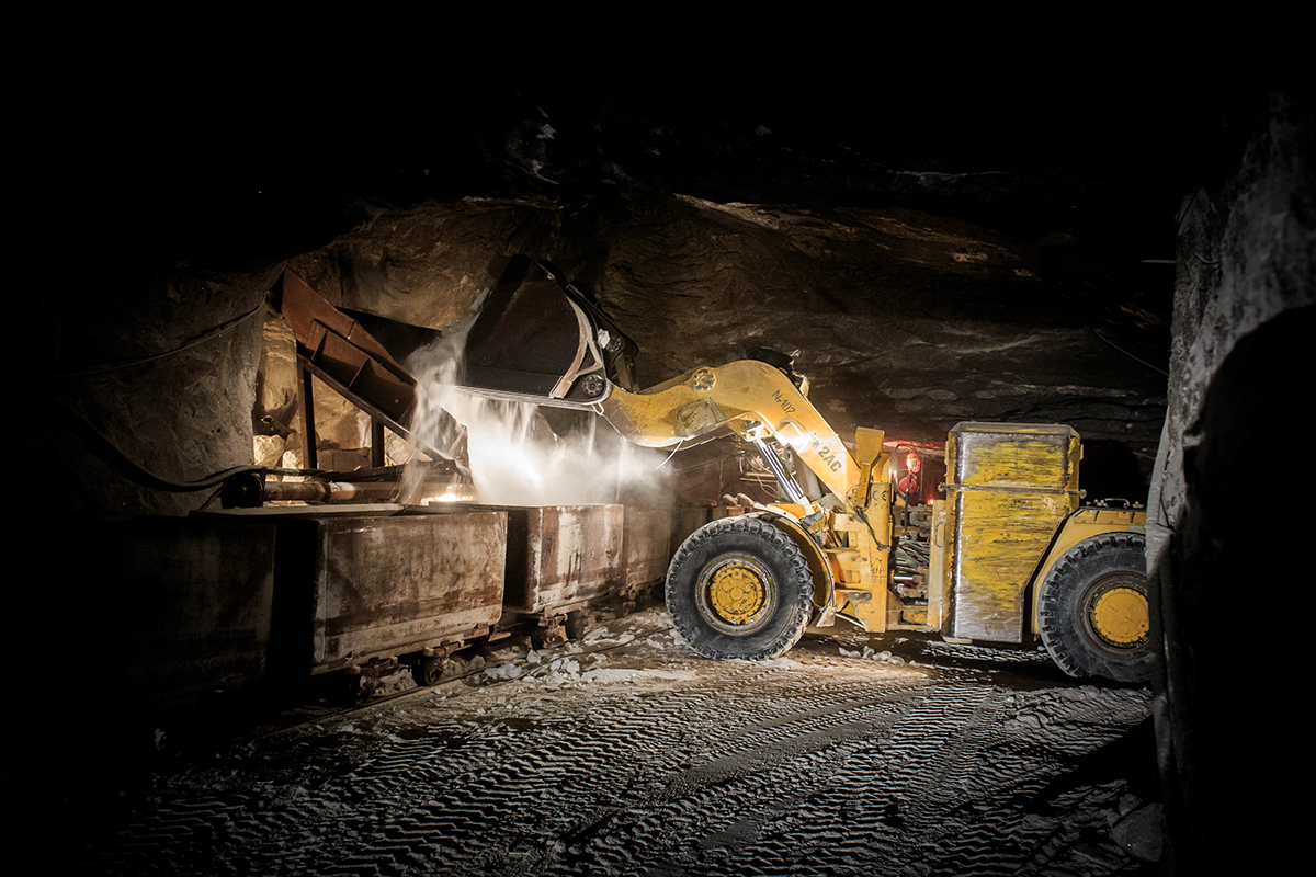 Adobe Portfolio mine saltmine Mining górnictwo kopalnia soli Sol
