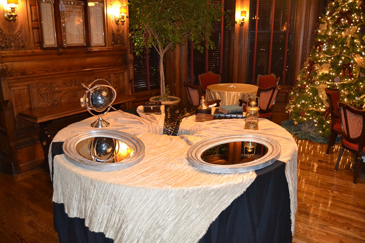 Event Design event decor Entertainment NY-style cabaret living tables
