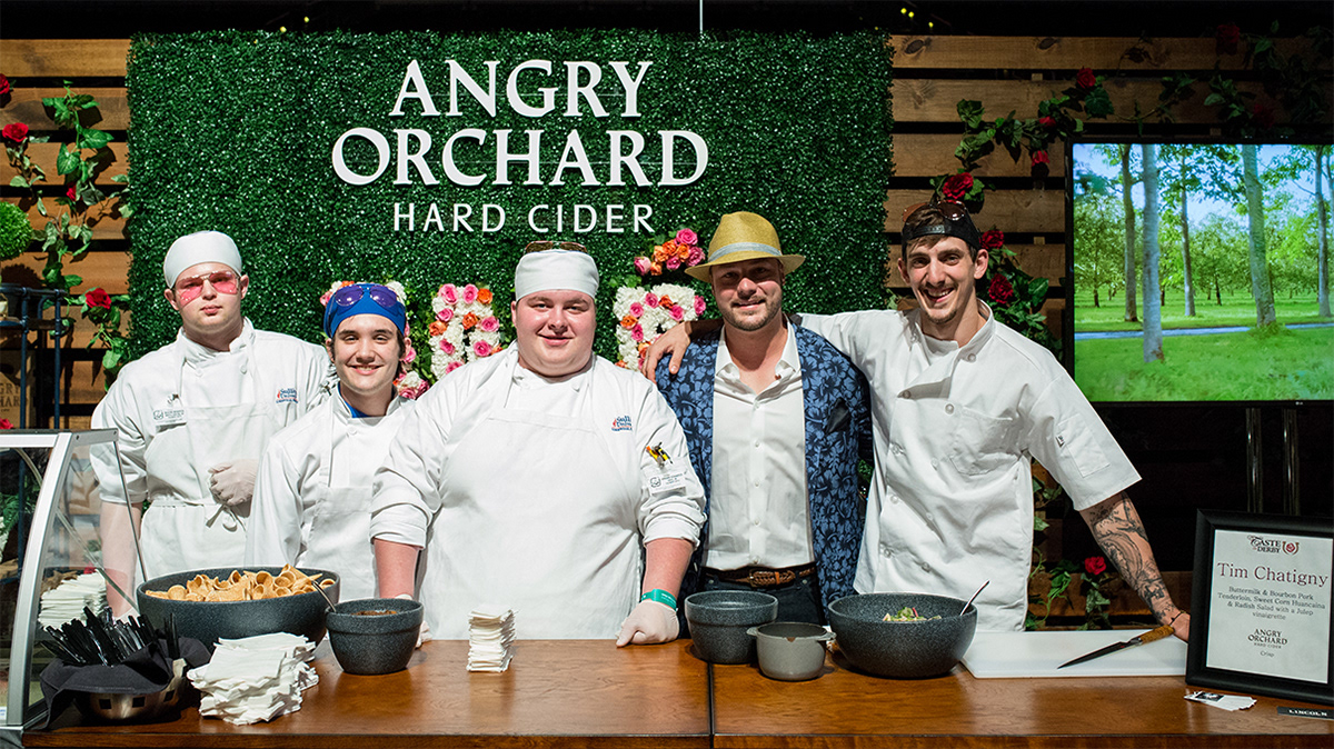 Kentucky Derby Angry Orchard rose alcohol food and beverage f & b Event Design experiential marketing Sponsorship Horse racing