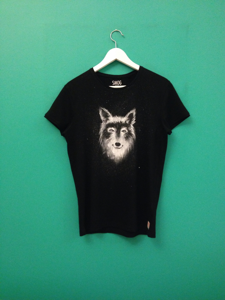 tshirt painting   wolf Drawing  textile art fabric