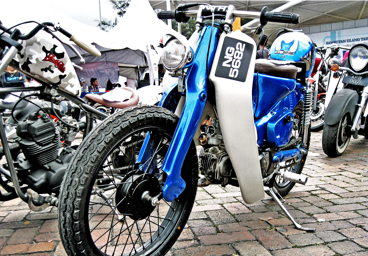 vintage Custom Cars bikes japanese malaysia pinstrip automobiles motorbikes