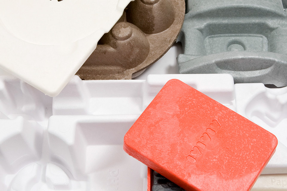 3D design Egg tray industrial industrial design  Packaging packaging design Paperfoam product design  Render