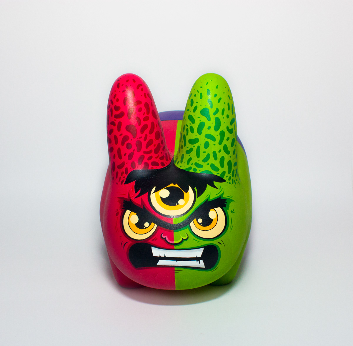 Wuzone Custom Dunny Labbit Munny Kidrobot arttoy vinyltoy toy vinyl DIY geek Hulk Avengers commission