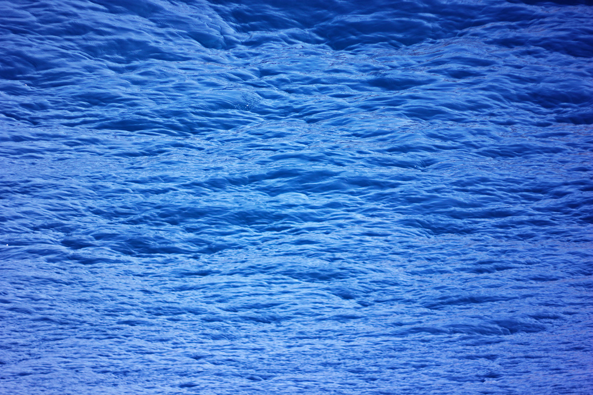 jan kloke water is blue france Ocean upside down art Canon 550D