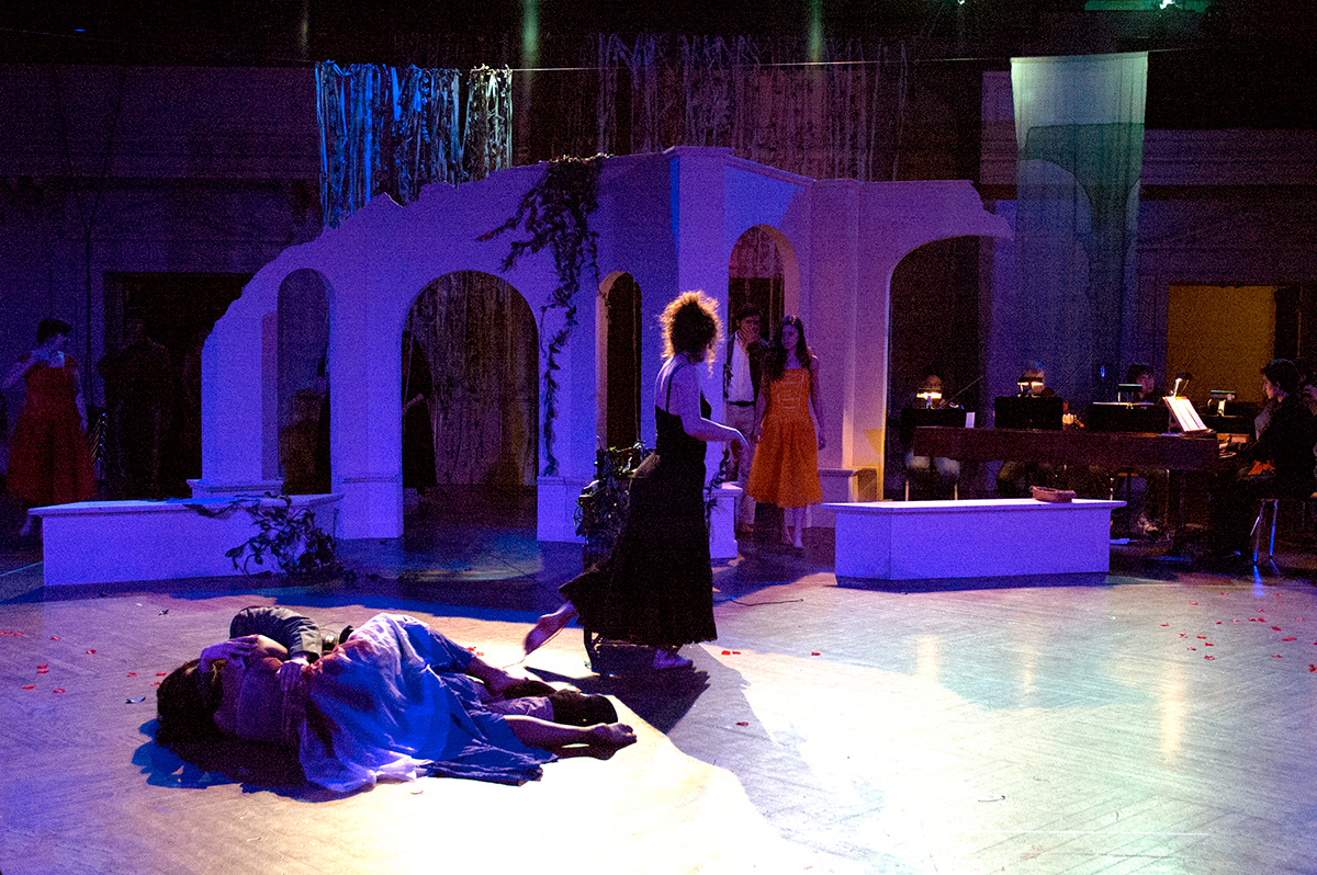 Theatre Performance Scenic Design opera dido aeneas baroque carthage queen trojan Hero tragedy Love ruins