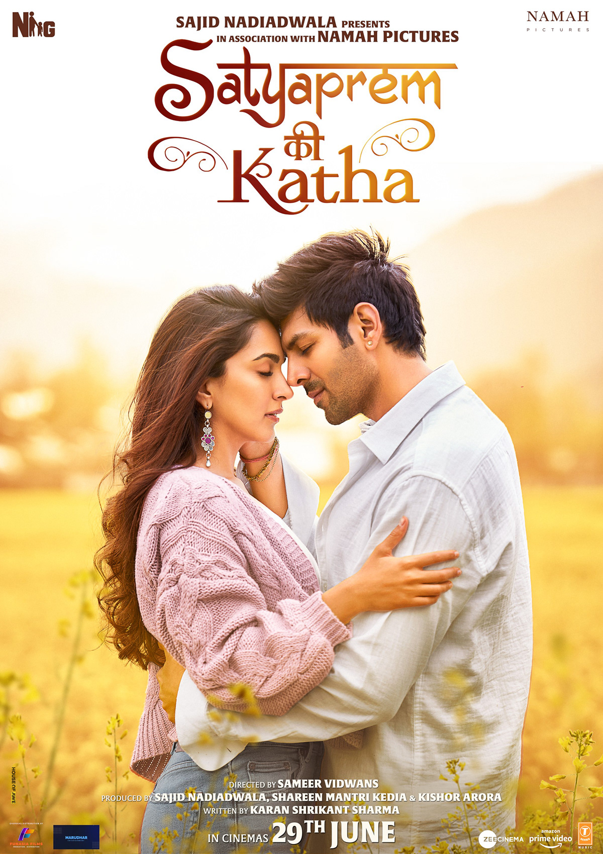 film poster netflix poster Bollywood Movie Poster Kartik Aaryan kiara advani couple campaign poster romantic Hollywood Poster