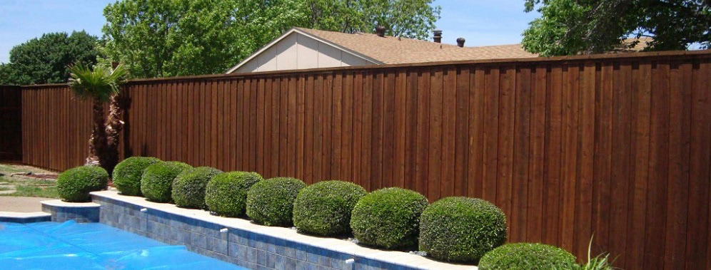 ceder fence chain link fence picket fence wood fence