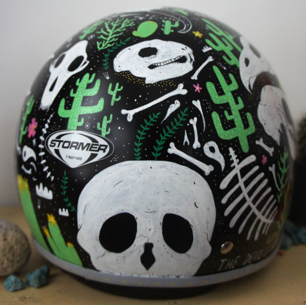 run  dead Helmet cactus bones skull desert road usa karting Auto car race running course
