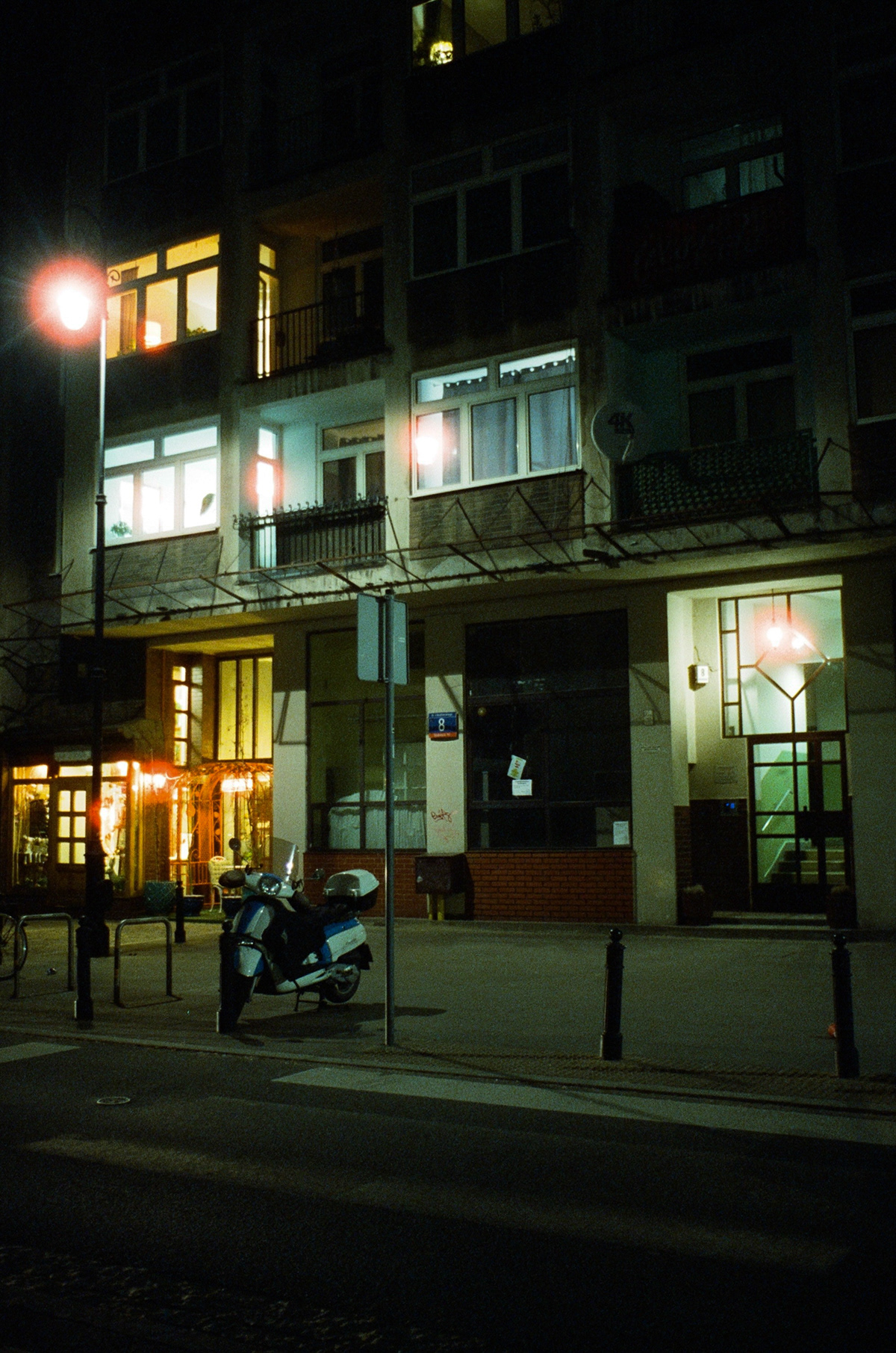 light cinestill 35mm film photography Urban streetphotography analog photography Cinestill 800T nightphotography redlight