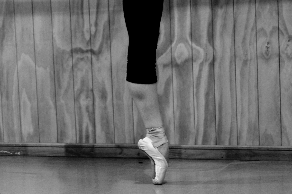 DANCE   ballet banza dancing feet foot