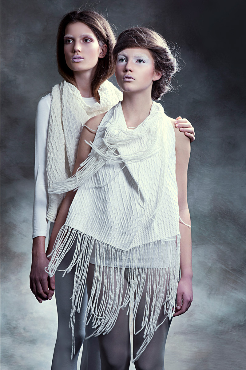 editorial micro cosmic indian structures Textiles textildesign knit knitwear weaving pearls