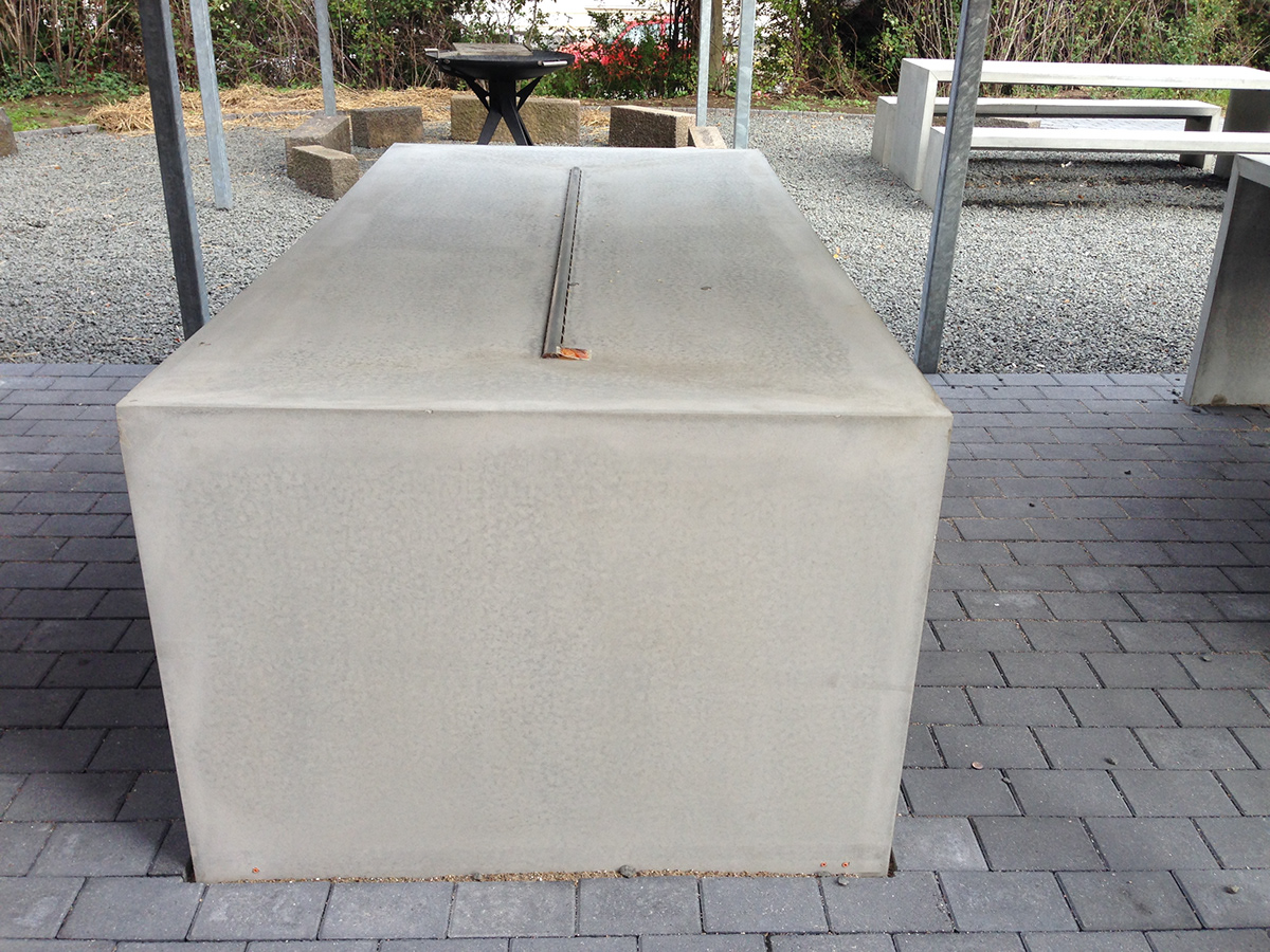 betonbord betonbænk beton fiberbeton Cazana skolemøbler udekøkken