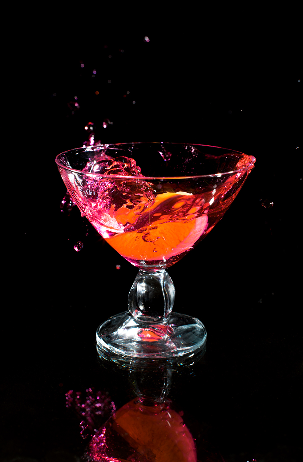 Photography  Highspeed studio glass water light speedlight splash cocktail party