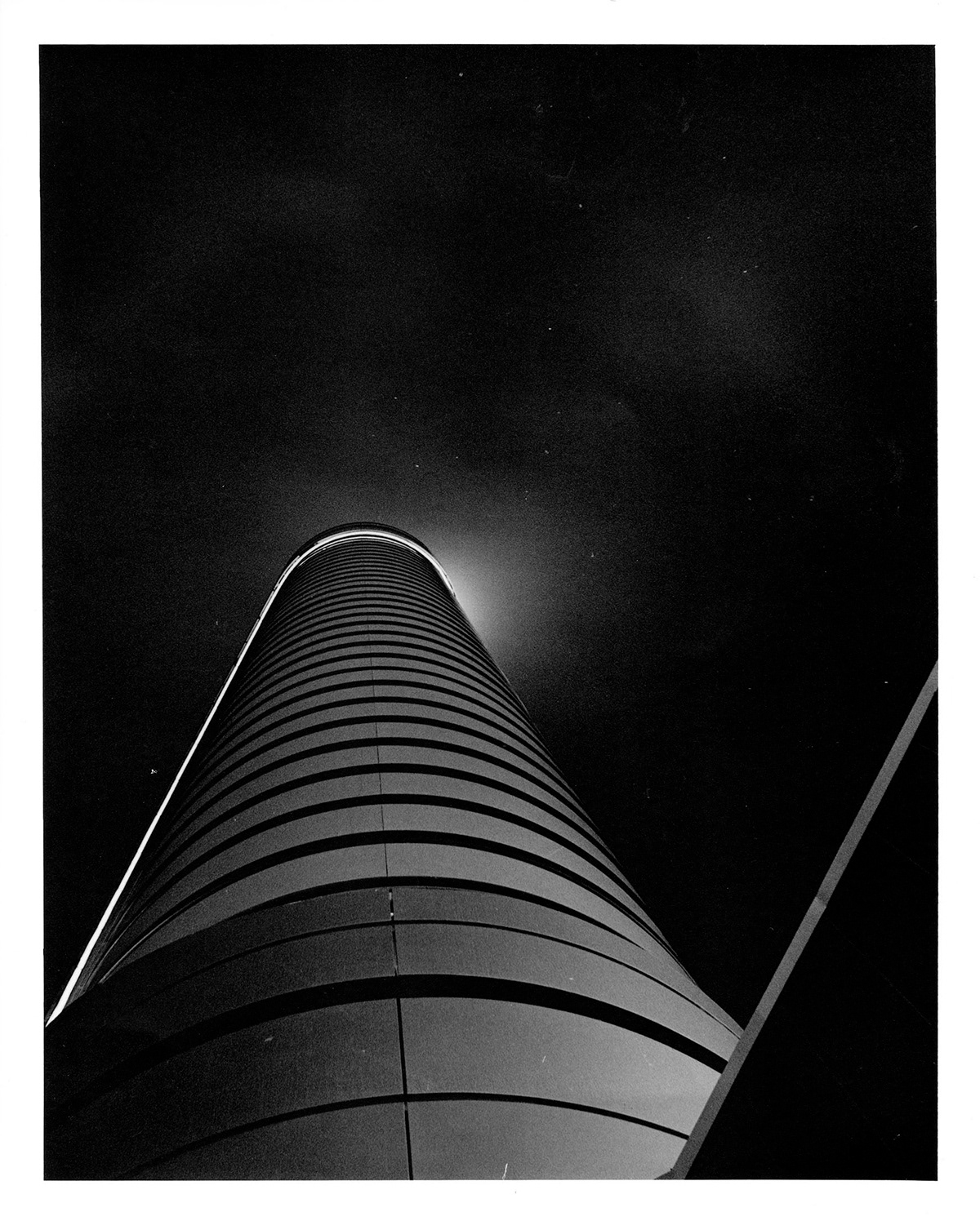 black and white 35mm film 120mm film medium format nikon f60 ILFORD ilford xp2 super 400 iso Kodak TMax 400 tmax kodak analogue photography film photography night photography grayscale