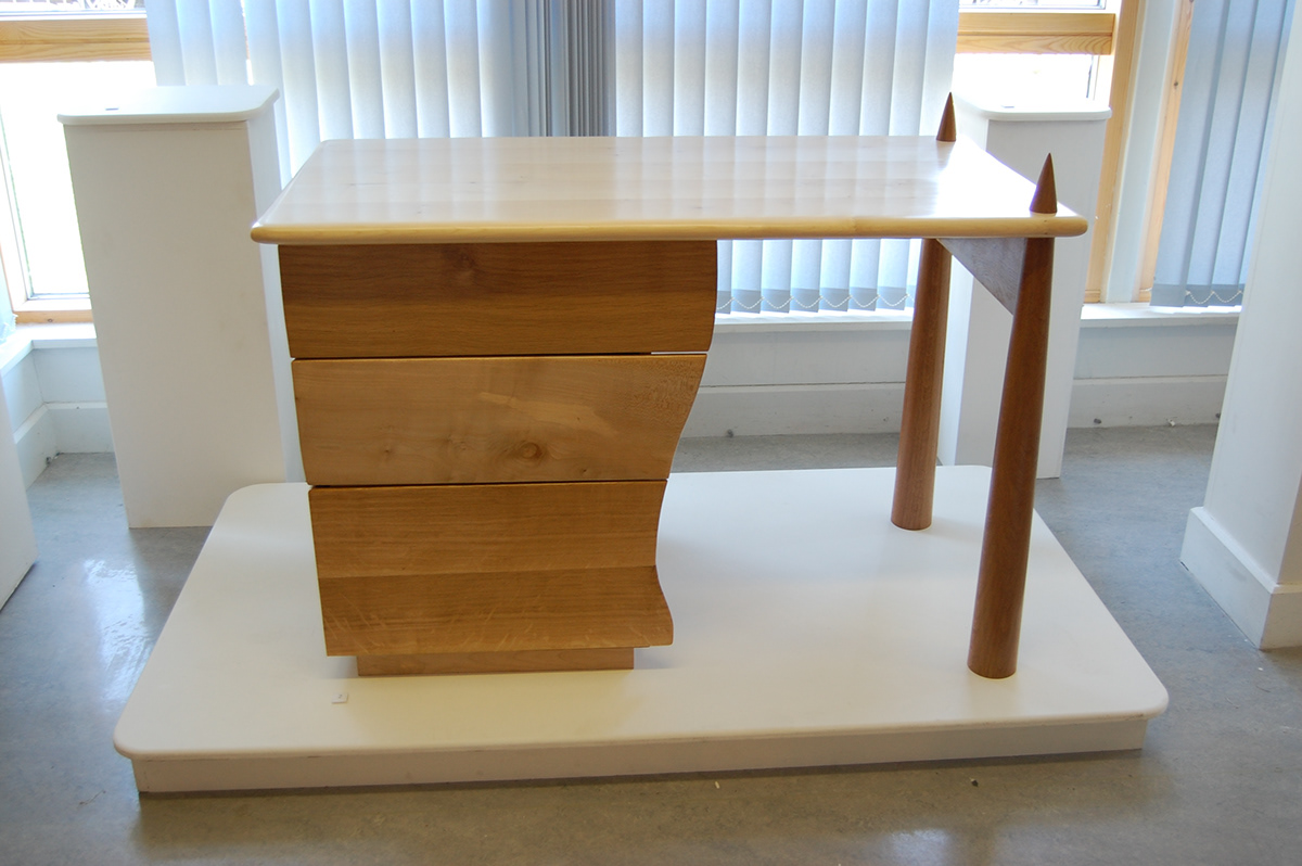 desk  Wood  hand made  bespoke  craft spike