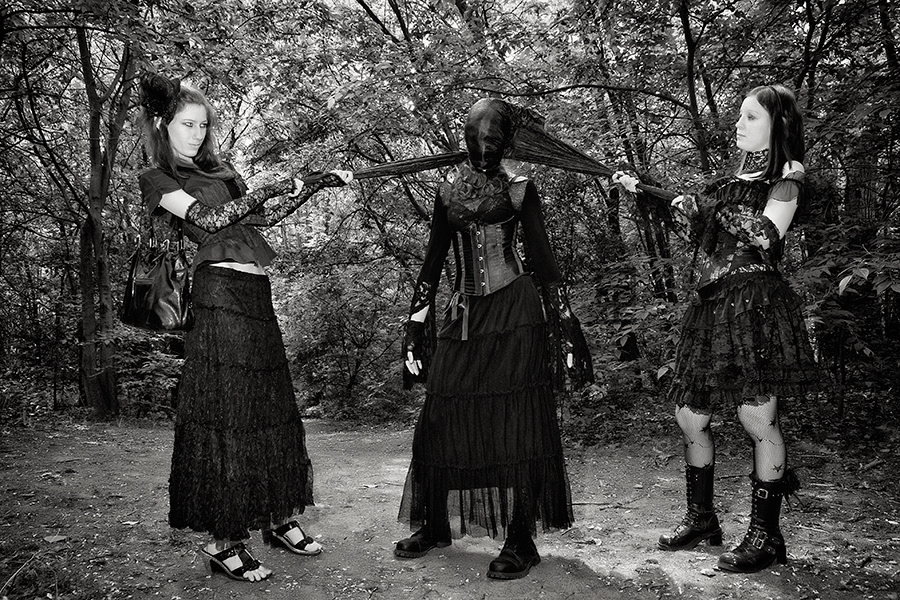 photo black-and-white bw noiretblanc  monochrome people model portfolio forest corset