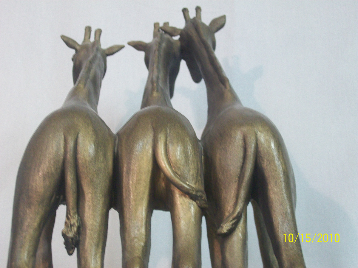 sulpture clay  art Artist Work animals giraffes teengaes oringanal