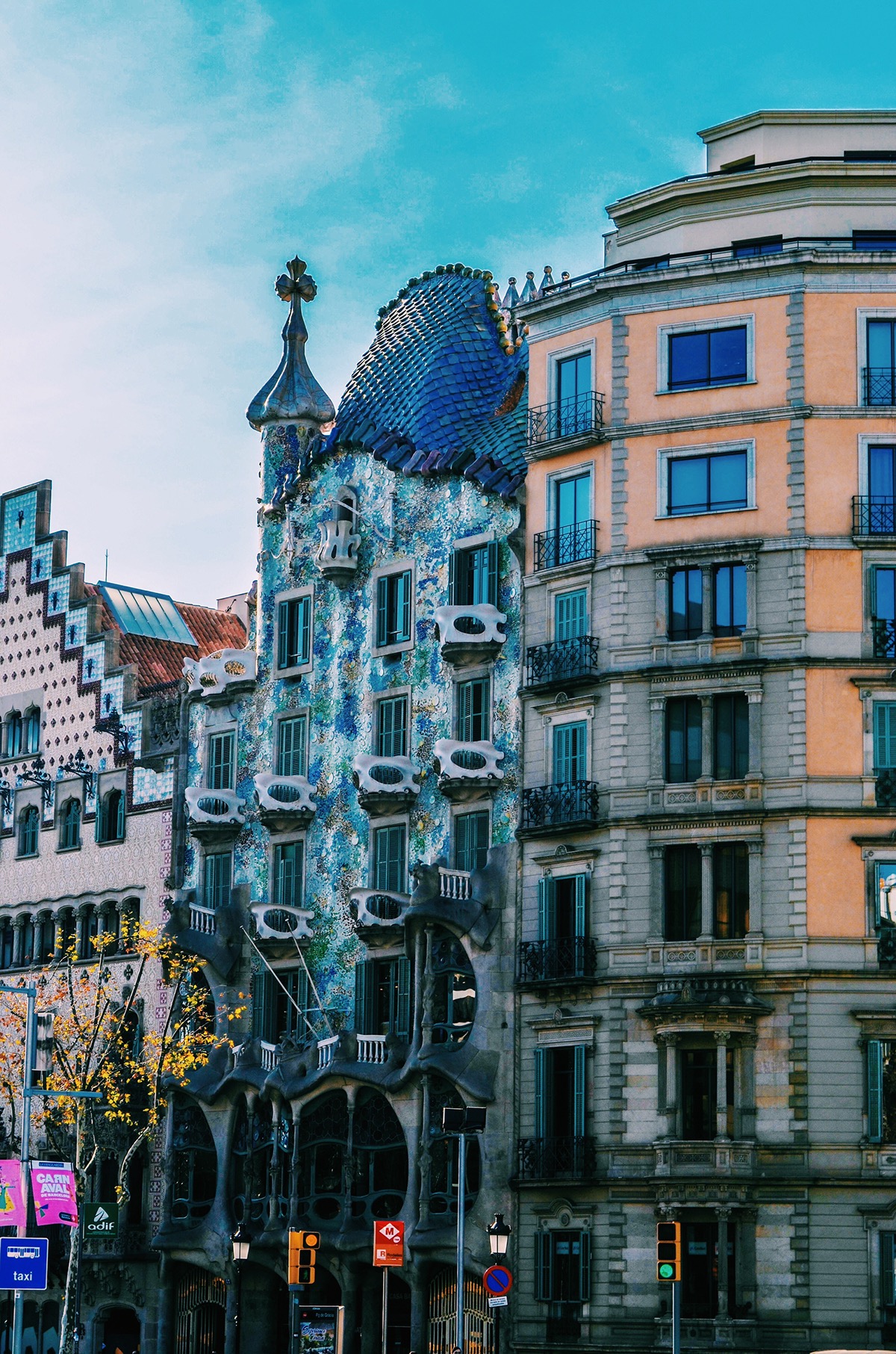 barcelona antoni Gaudi Antoni Gaudi basillica sagrada familia La Sagrada Familia casa